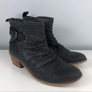 BARETRAPS Pennie black leather ankle boot